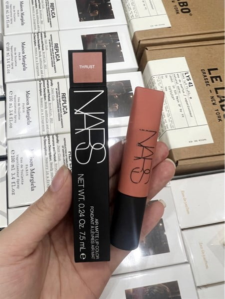 NARS – Vip Audacious Lipstick Audrey ( Limited )