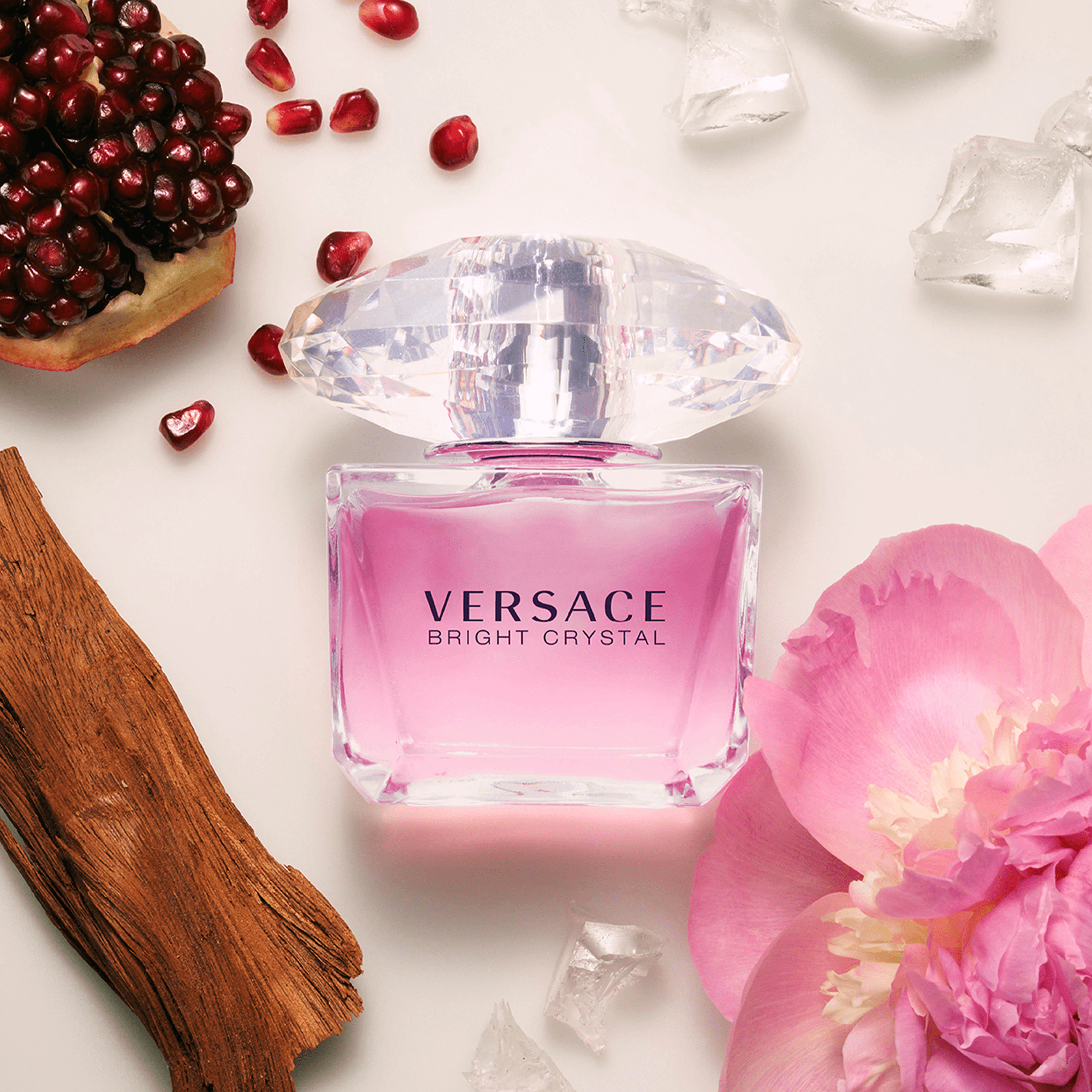 Đánh giá nước hoa Versace Bright Crystal - Có đáng để sở hữu?