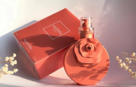 Nước hoa Valentino cho nữ Valentina Blush với hương thơm ấn tượng