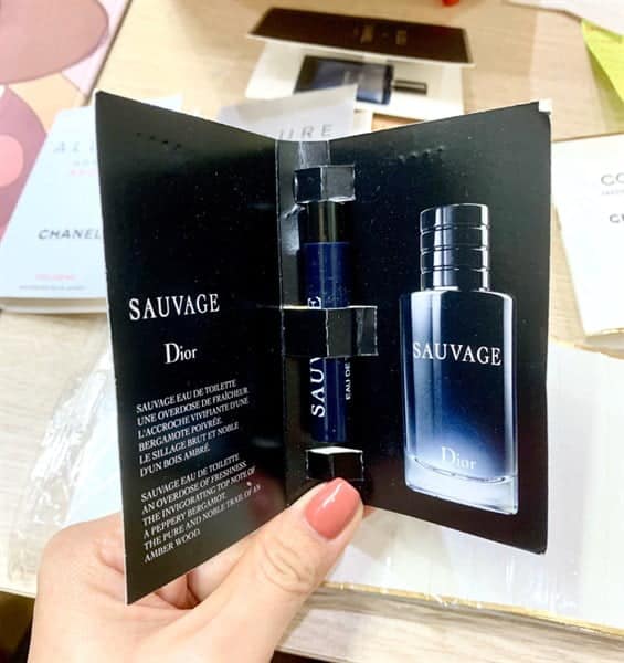 Set Nước Hoa Nữ Jean Paul Gaultier Scandal Le Parfum EDP Intense (80ml + 10ml Mini) 16